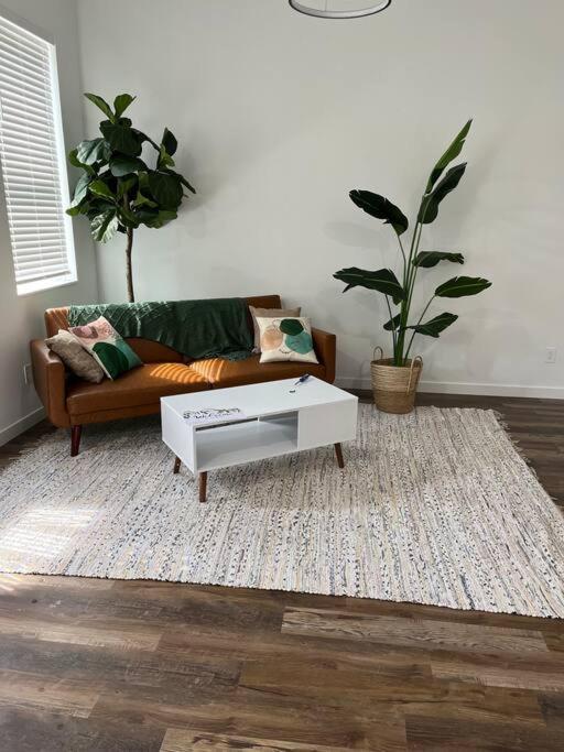 Villa Luxury 2Br Within Walking Distance To Nightlife!! à Covington Extérieur photo