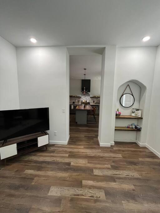 Villa Luxury 2Br Within Walking Distance To Nightlife!! à Covington Extérieur photo